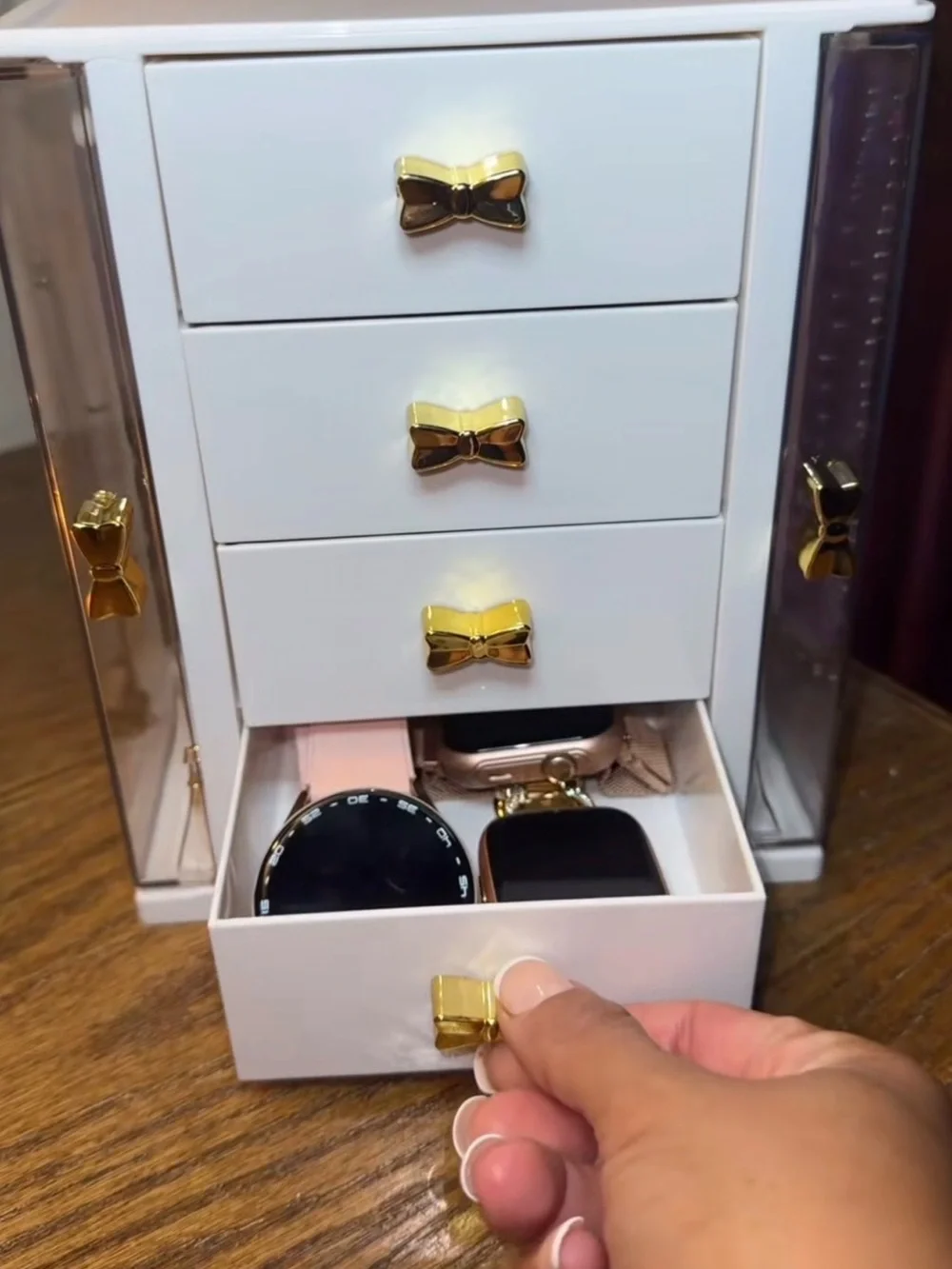 Amazon White Jewelry Storage Box with Gold Bow Handles